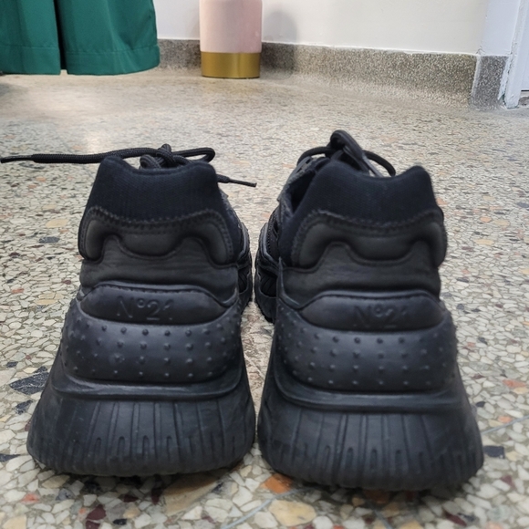 Black Chunky Dad Sneakers with Textured Sole - Picture 4 of 8